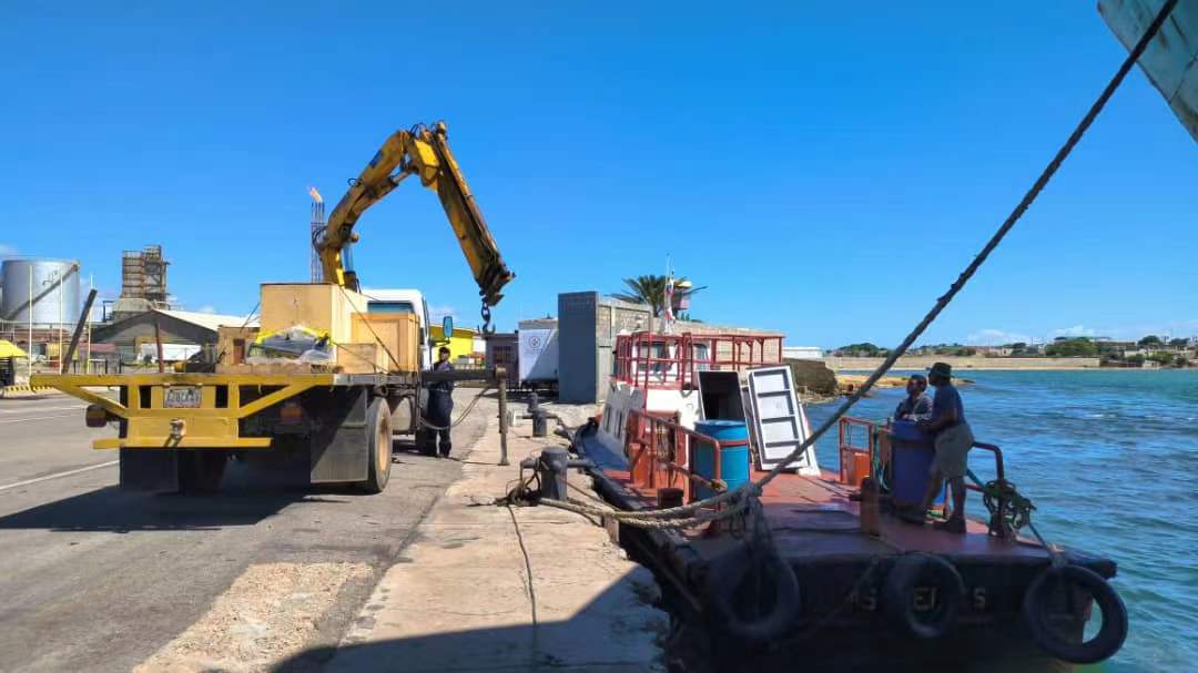 Global spare parts arrive on board in one step